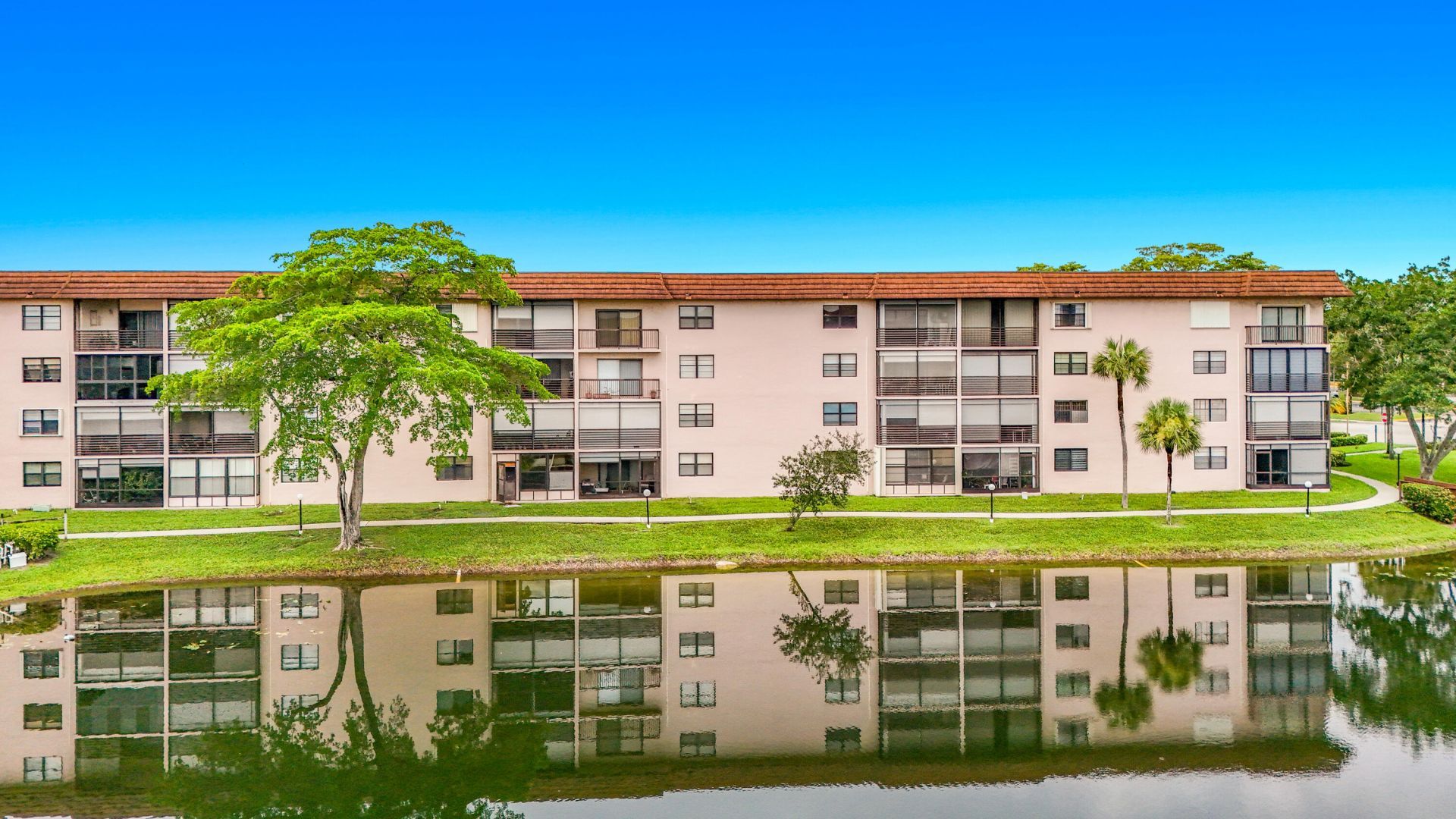 4970 E Sabal Palm Boulevard, Unit 412, Tamarac, FL 33319 Photo