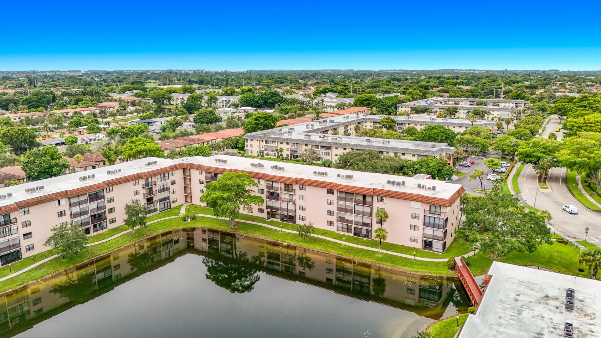 4970 E Sabal Palm Boulevard, Unit 412, Tamarac, FL 33319 Photo