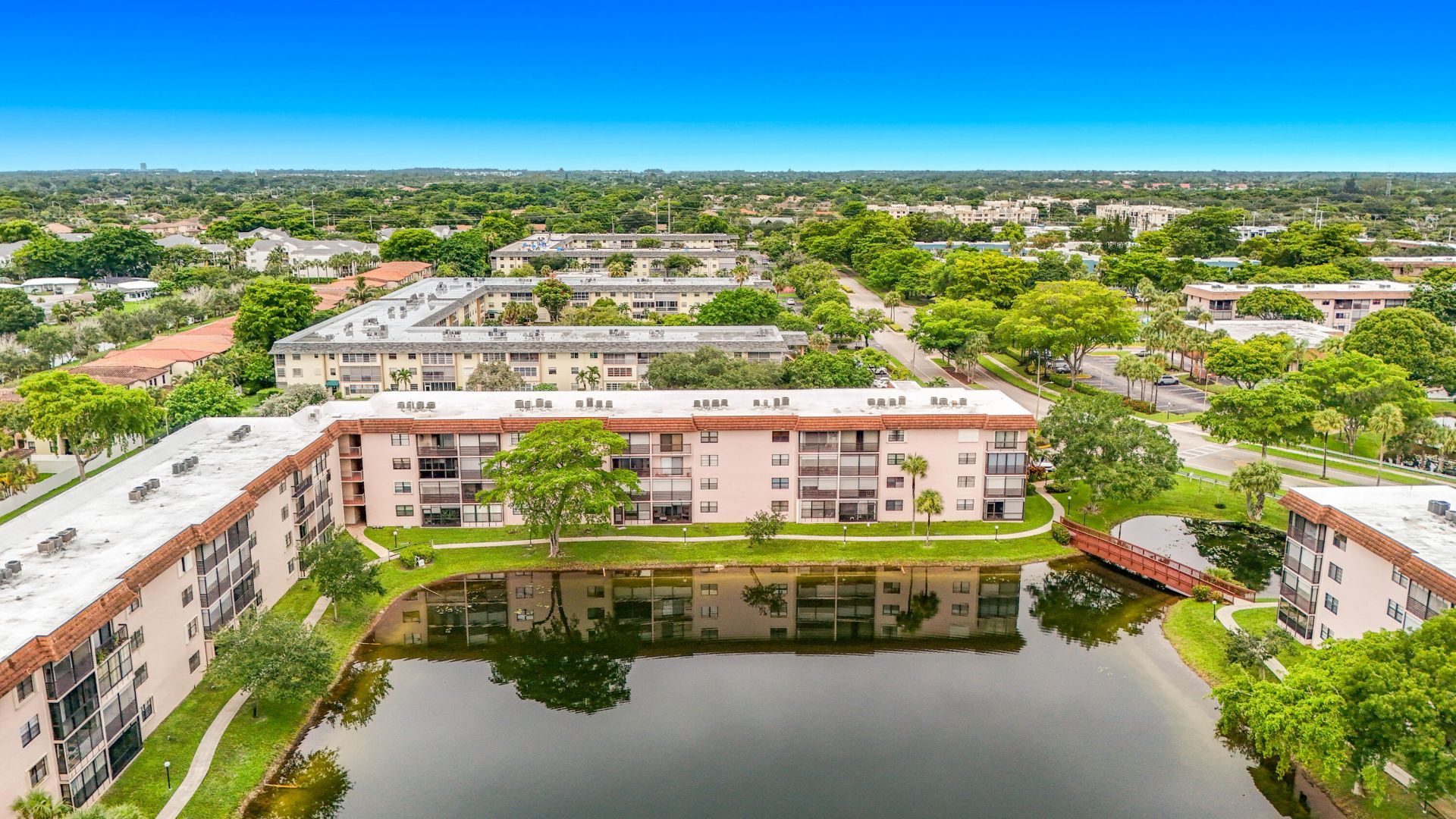 4970 E Sabal Palm Boulevard, Unit 412, Tamarac, FL 33319 Photo