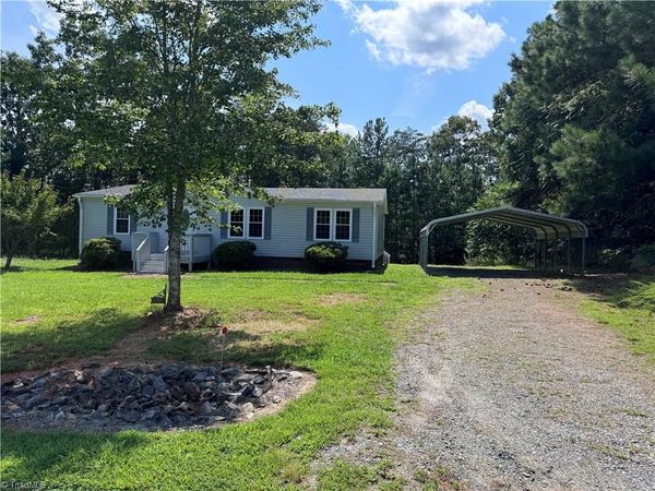 5052 Friendship Circle Road , East Bend, NC 27018