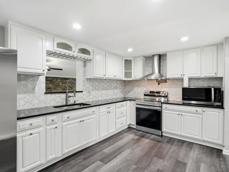 11349 Lincolnshire Drive, Forest Park, OH 45240 Photo 11
