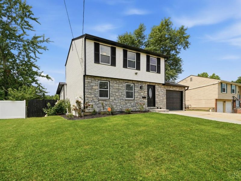 11349 Lincolnshire Drive, Forest Park, OH 45240 Photo 3