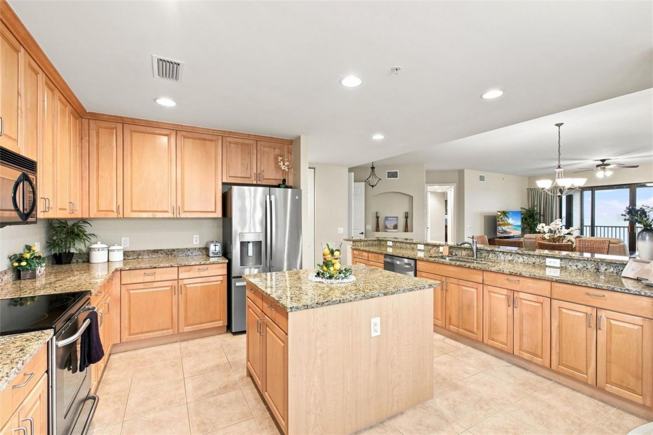 87 Vivante Boulevard, Unit 206, Punta Gorda, FL 33950 Photo