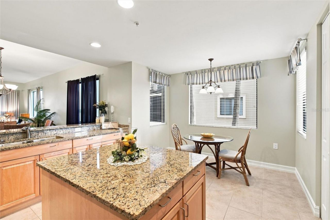87 Vivante Boulevard, Unit 206, Punta Gorda, FL 33950 Photo