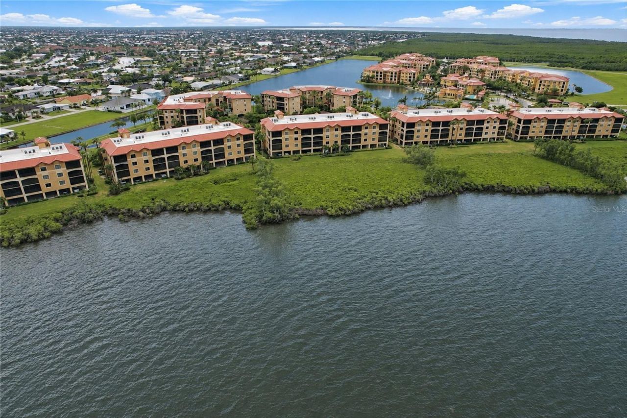 87 Vivante Boulevard, Unit 206, Punta Gorda, FL 33950 Photo
