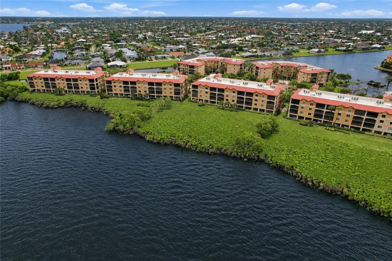 87 Vivante Boulevard, Unit 206, Punta Gorda, FL 33950 Photo