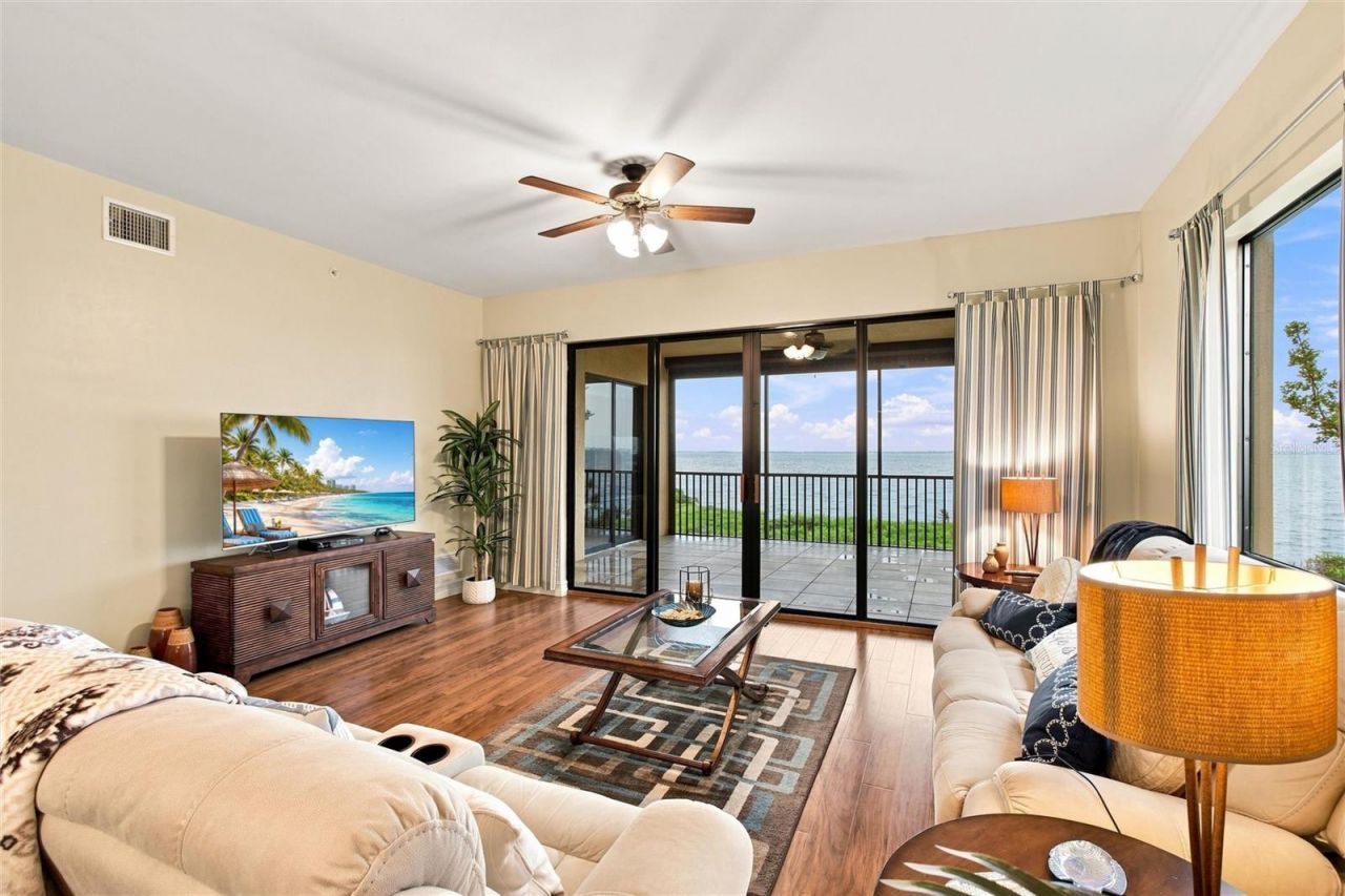 87 Vivante Boulevard, Unit 206, Punta Gorda, FL 33950 Photo