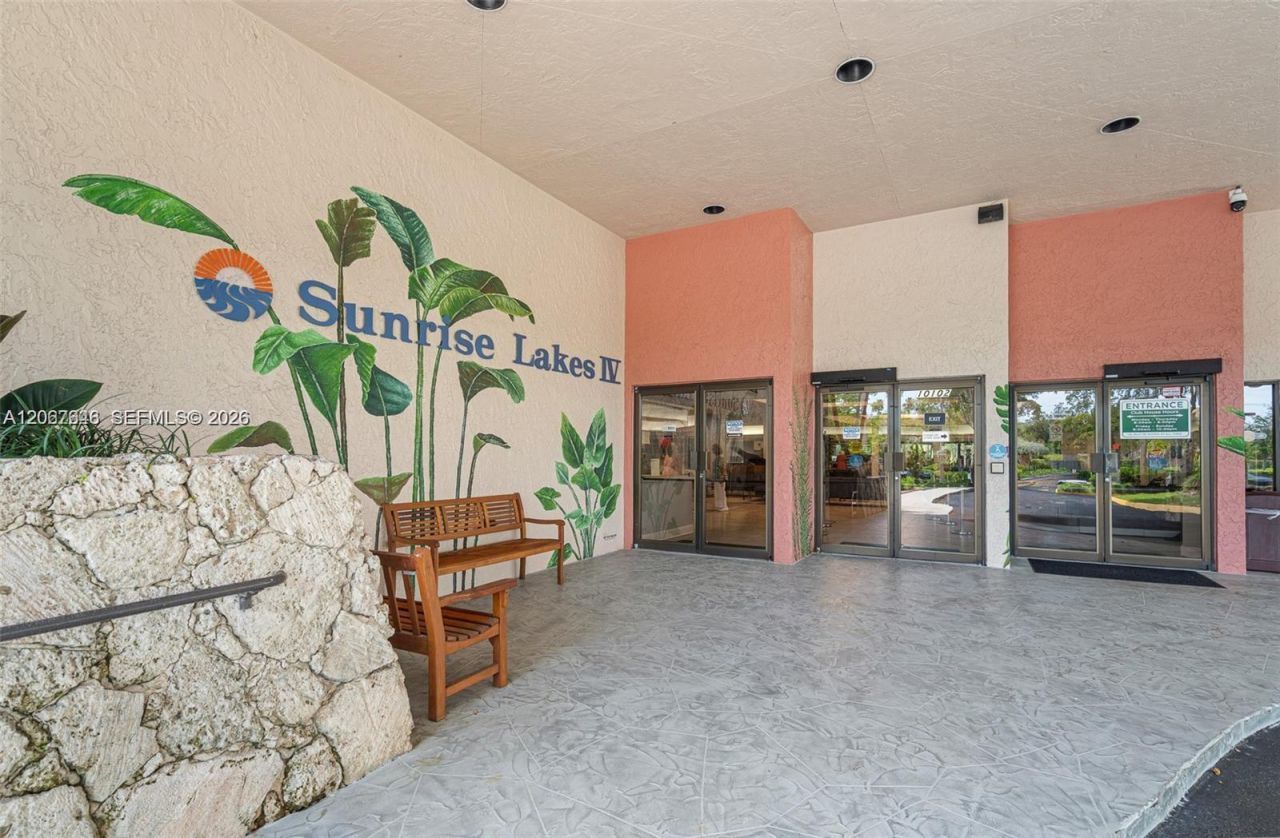 10130 Sunrise Lakes Blvd, Unit 207, Sunrise, FL 33322 Photo