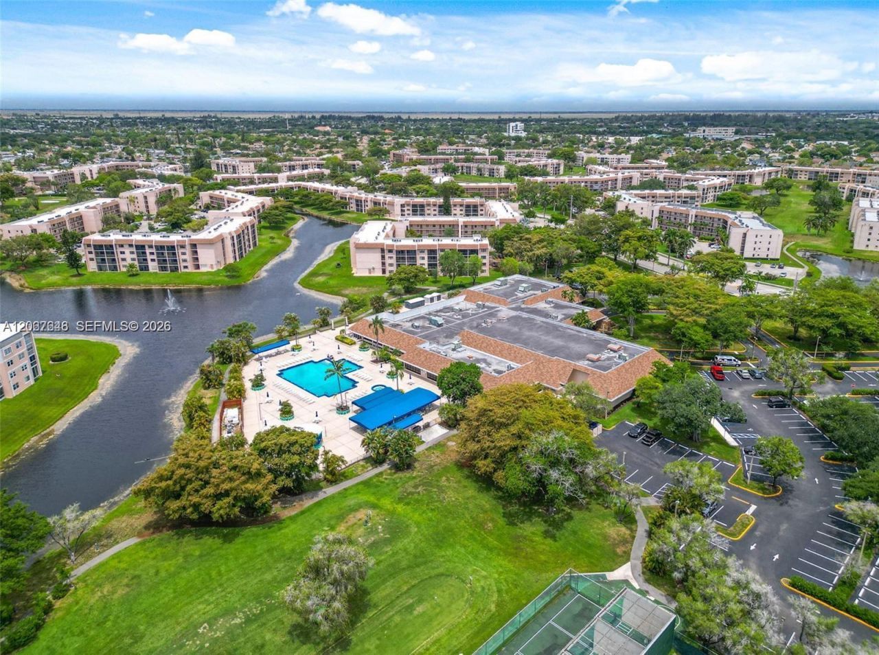 10130 Sunrise Lakes Blvd, Unit 207, Sunrise, FL 33322 Photo