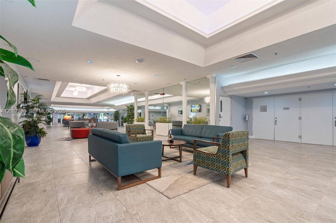 10130 Sunrise Lakes Blvd, Unit 207, Sunrise, FL 33322 Photo