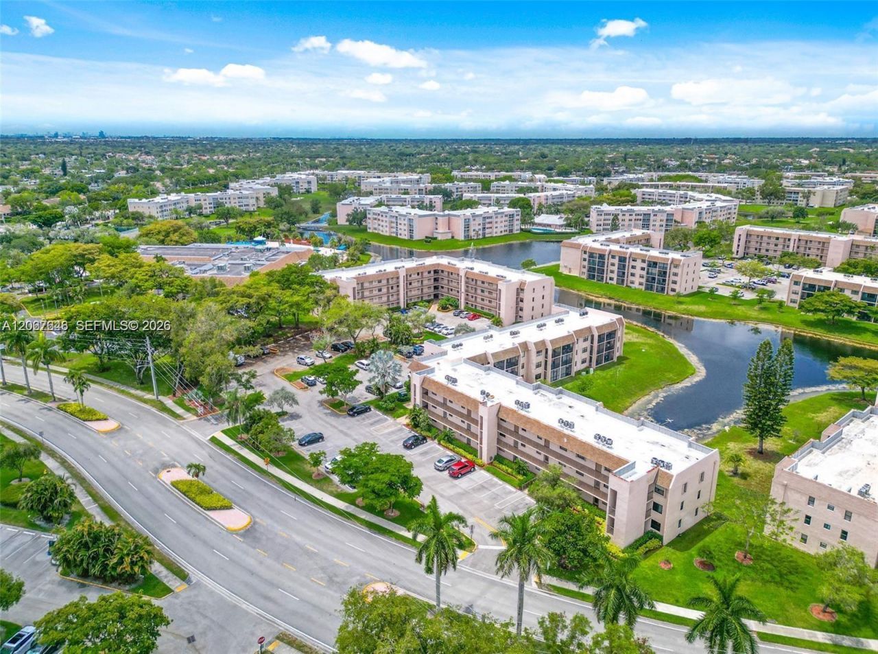10130 Sunrise Lakes Blvd, Unit 207, Sunrise, FL 33322 Photo