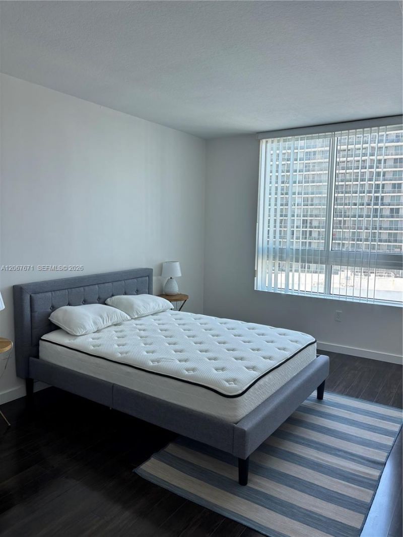 1900 N Bayshore Dr , Unit 4011, Miami, FL 33132 Photo