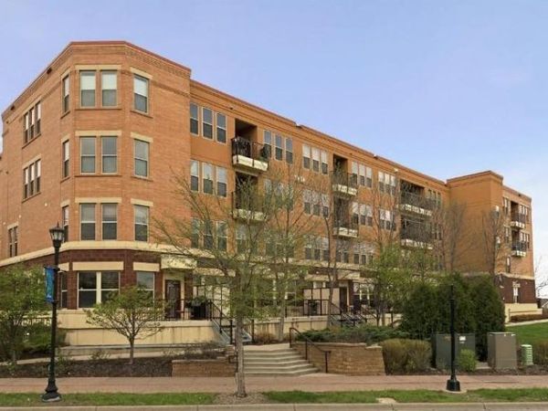 150 E Burnsville Parkway , Unit 303, Burnsville, MN 55337