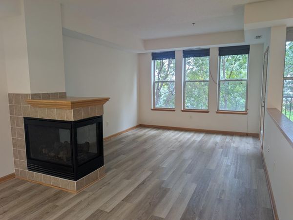 150 E Burnsville Parkway, Unit 303, Burnsville, MN 55337