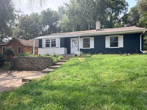 658 Gentry Avenue N, Oakdale, MN 55128