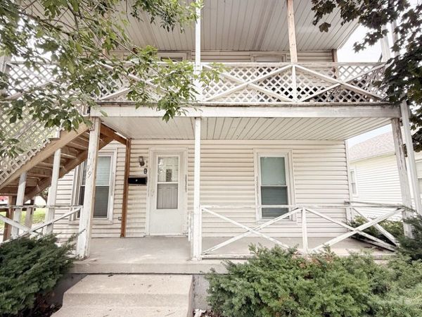 1179 S Schuyler Avenue , Kankakee, IL 60901