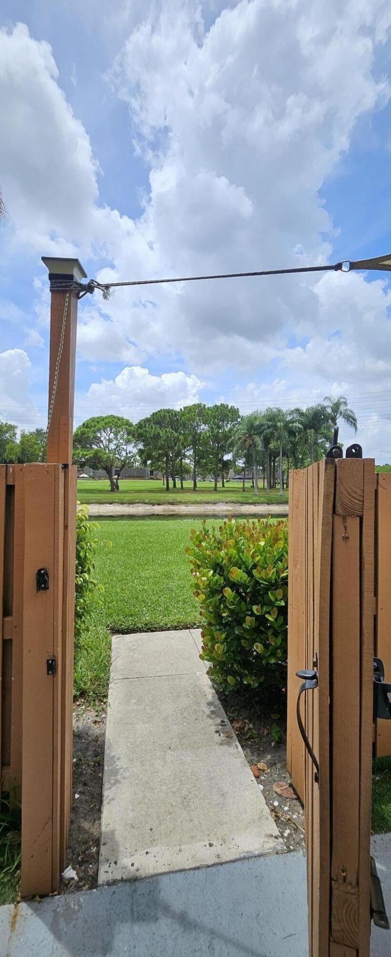 141 Heritage Way Se, West Palm Beach, FL 33407 Photo