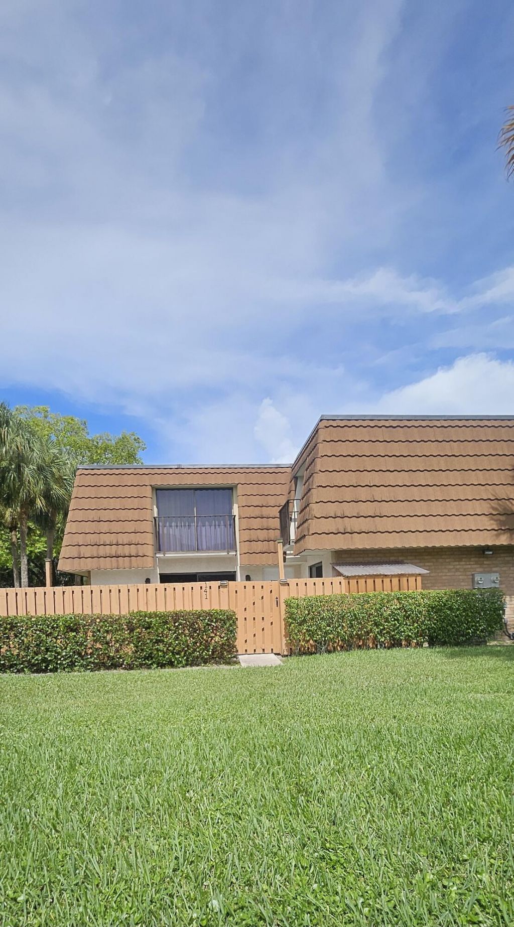 141 Heritage Way Se, West Palm Beach, FL 33407 Photo