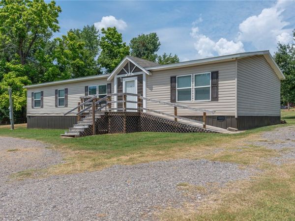 210 W 2nd Street , Mulberry, AR 72947