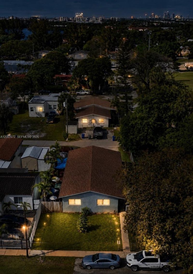 2411 Thomas St, Hollywood, FL 33020 Photo