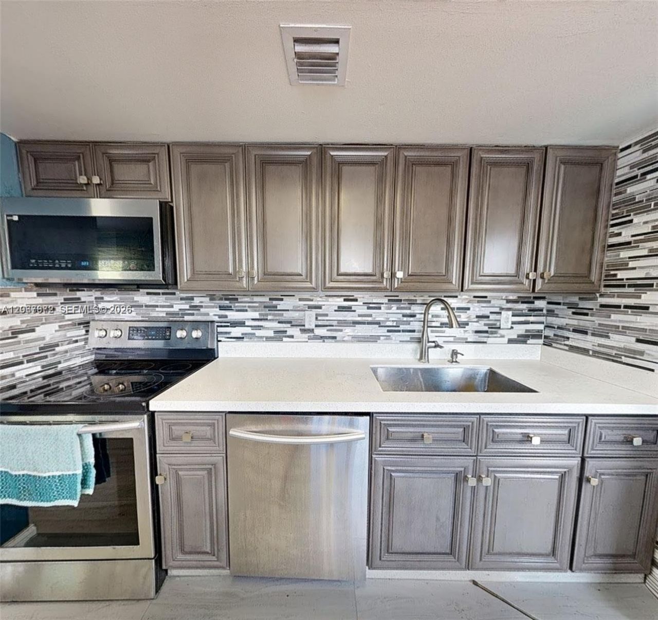 2411 Thomas St, Hollywood, FL 33020 Photo