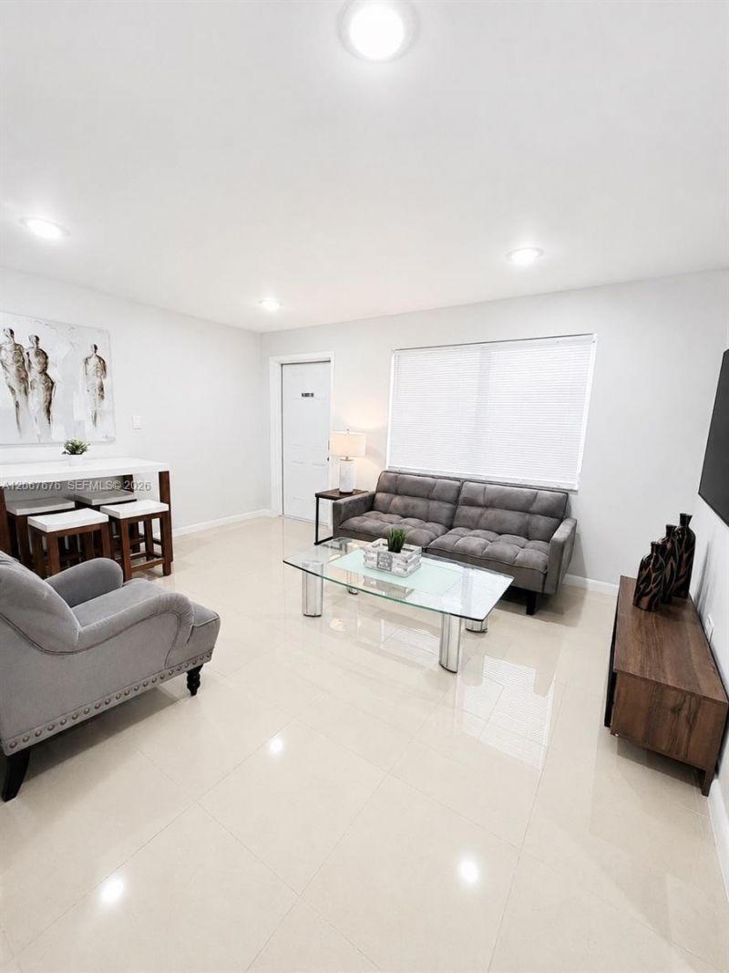 1723 Wiley St, Unit XX, Hollywood, FL 33020 Photo