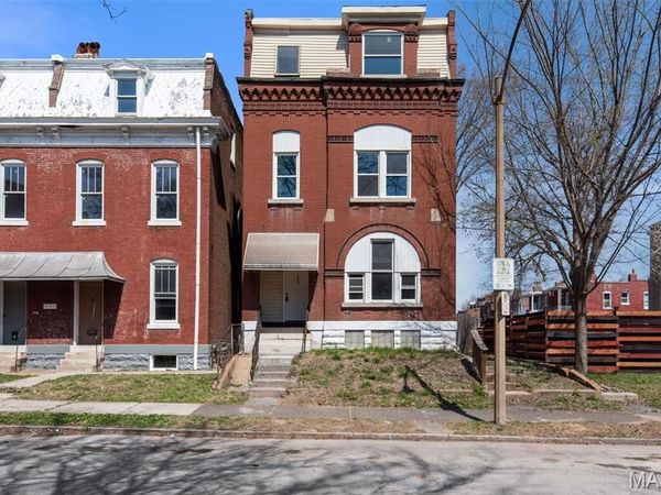 2715 Osage Street , St Louis, MO 63118