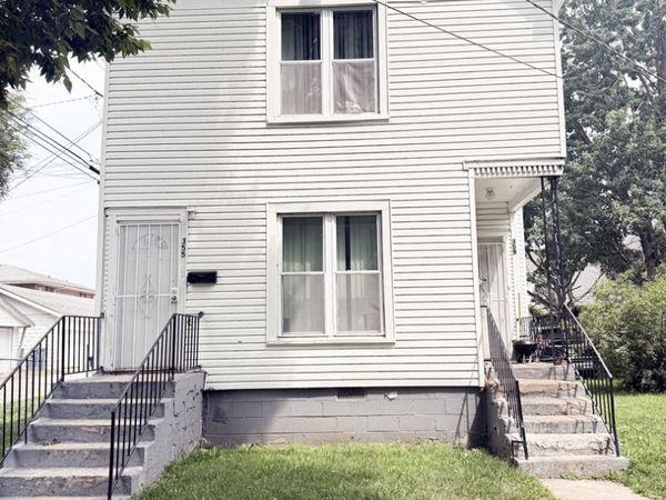 355 E Bourbonnais Street , Kankakee, IL 60901