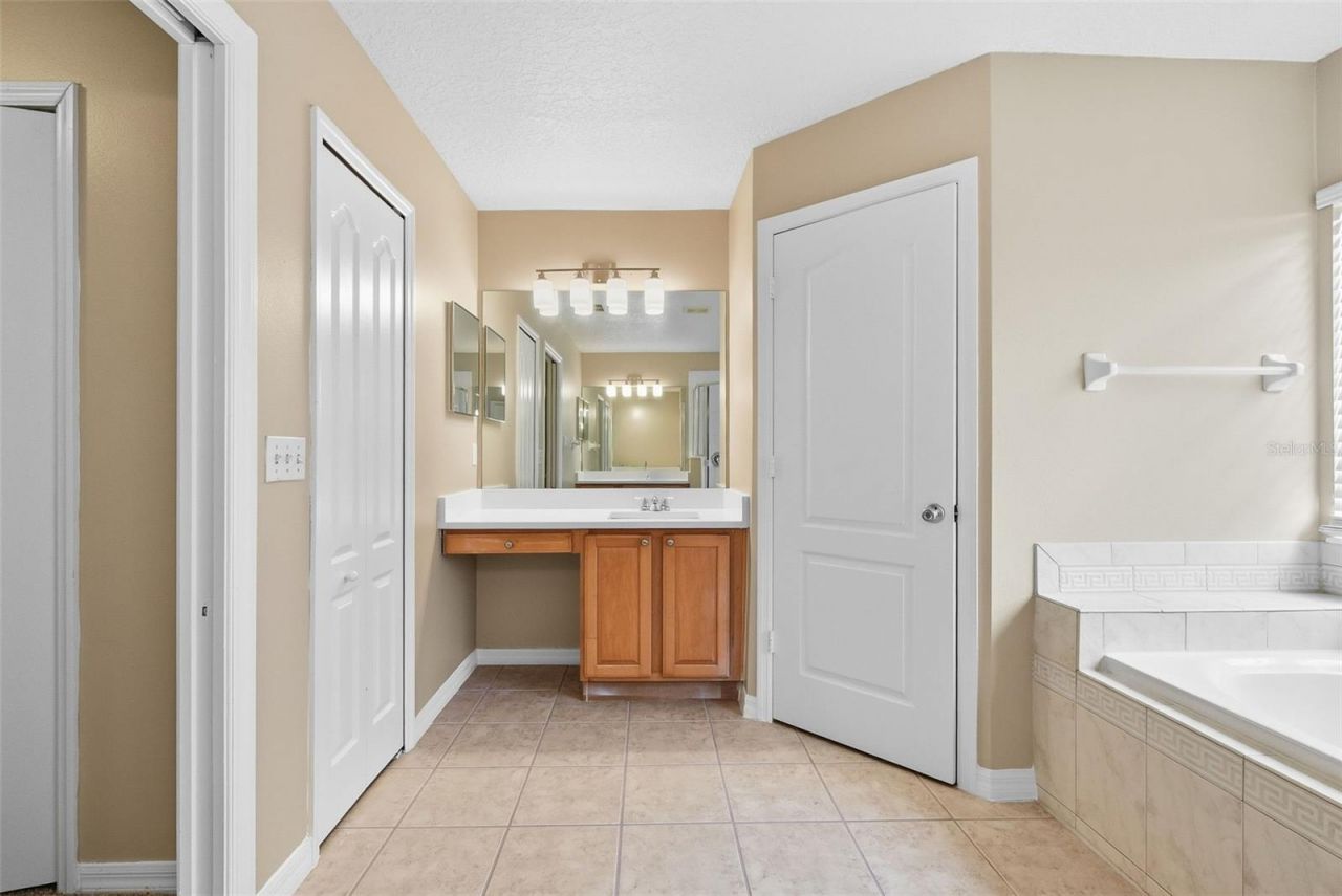 4317 Hickory Stone Circle, Orlando, FL 32829 Photo