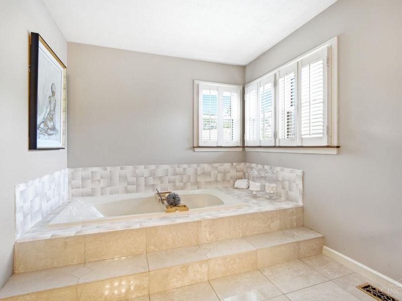 3595 Far Hills Avenue, Kettering, OH 45429 Photo 20