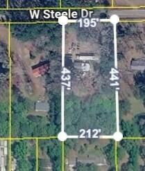 121 W Steele Drive Photo 2