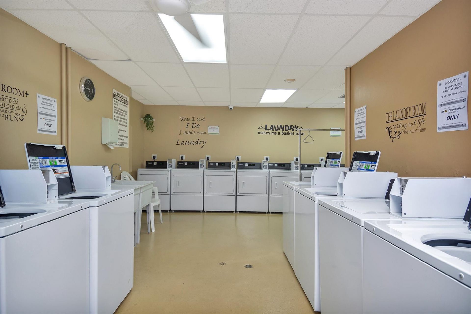 305 N Pompano Beach Boulevard, Unit 307, Pompano Beach, FL 33062 Photo