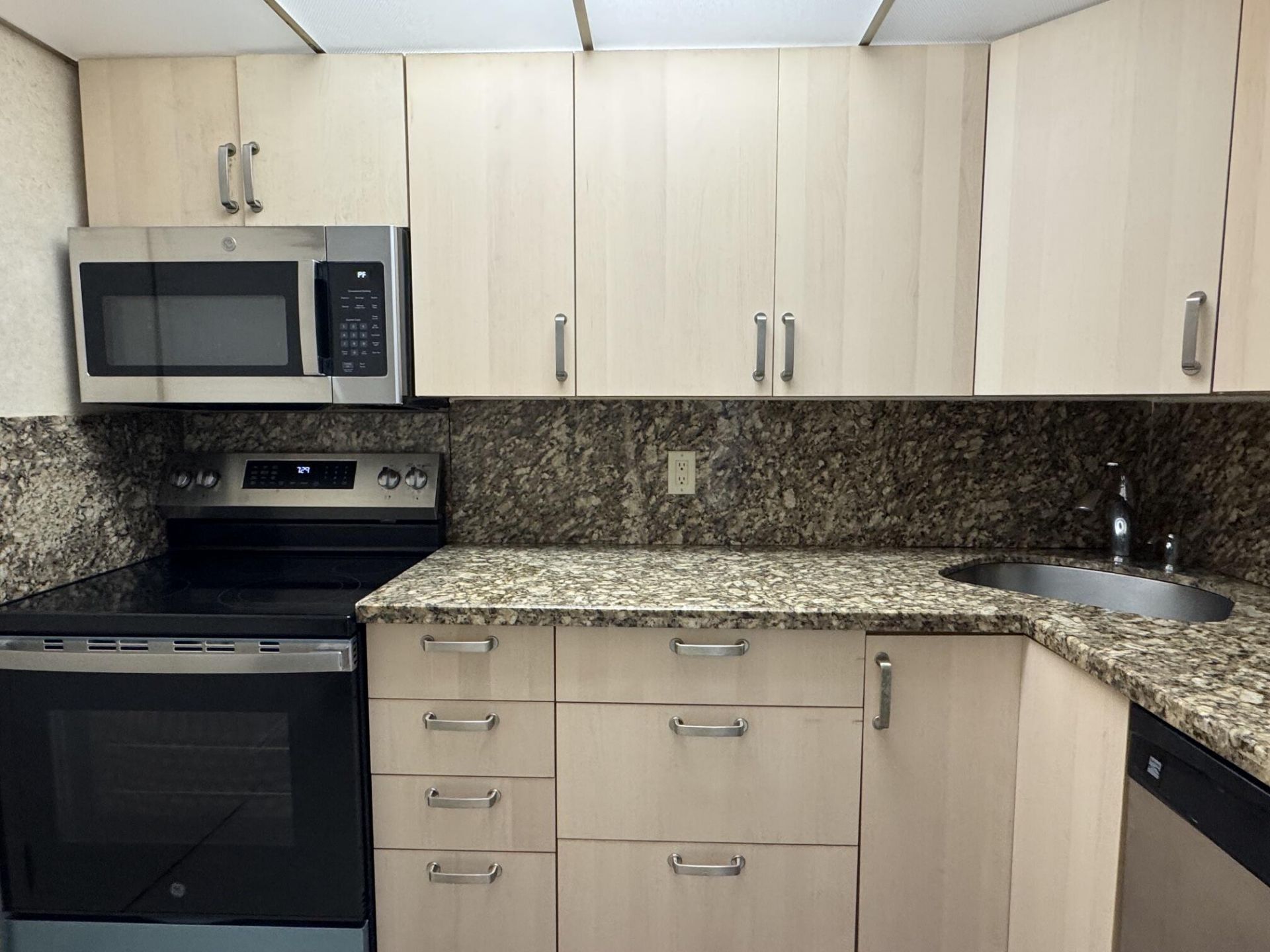305 N Pompano Beach Boulevard, Unit 307, Pompano Beach, FL 33062 Photo