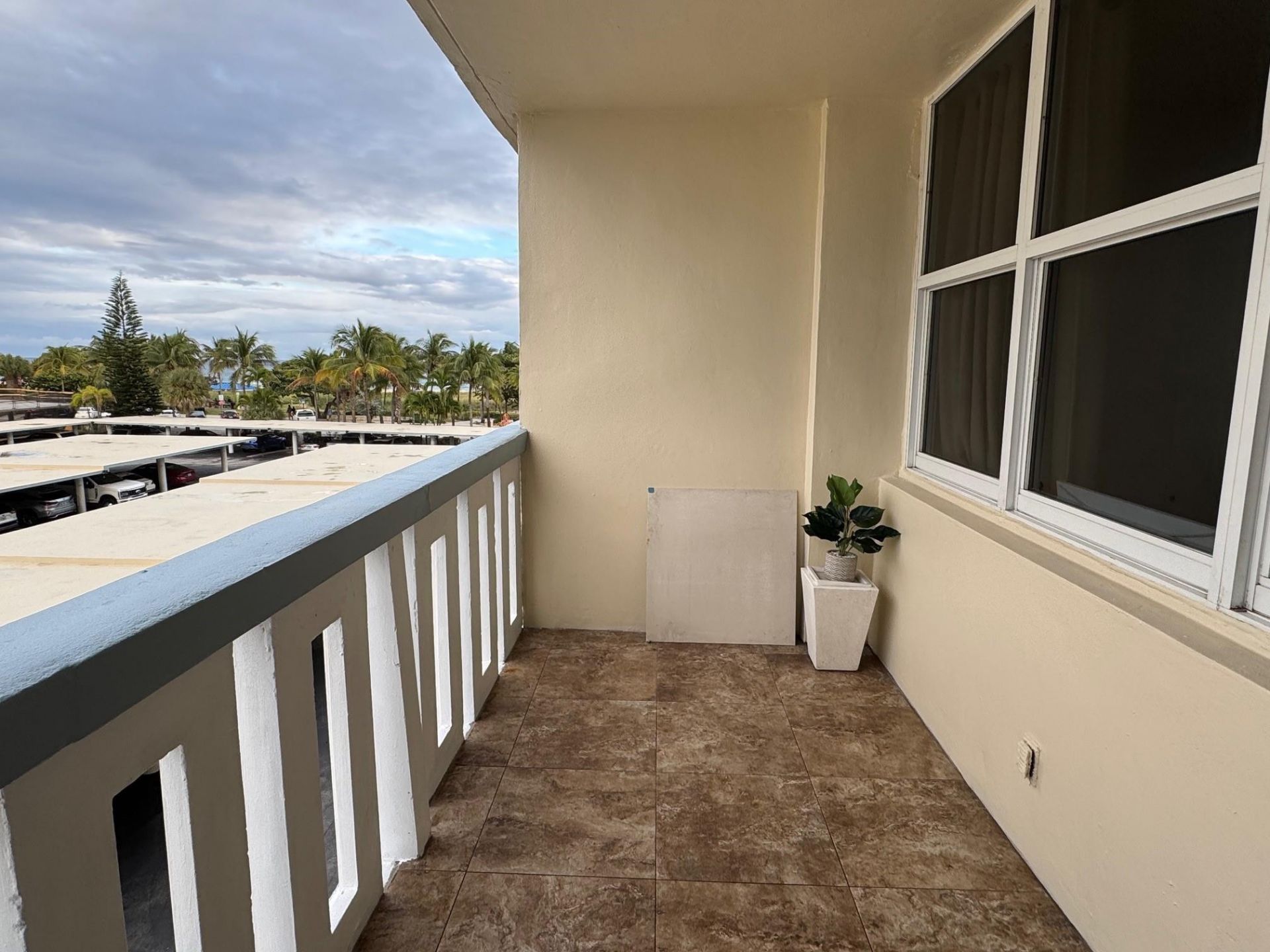 305 N Pompano Beach Boulevard, Unit 307, Pompano Beach, FL 33062 Photo