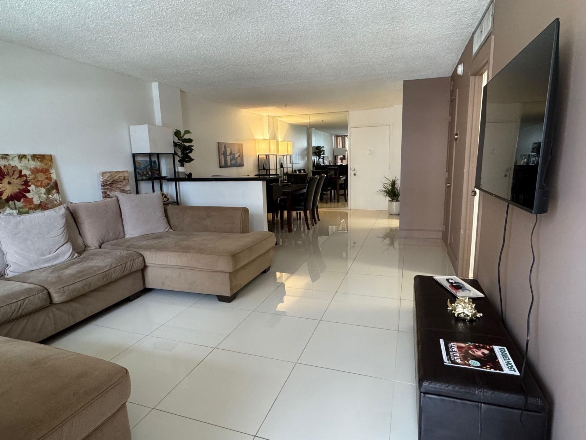 305 N Pompano Beach Boulevard, Unit 307, Pompano Beach, FL 33062 Photo