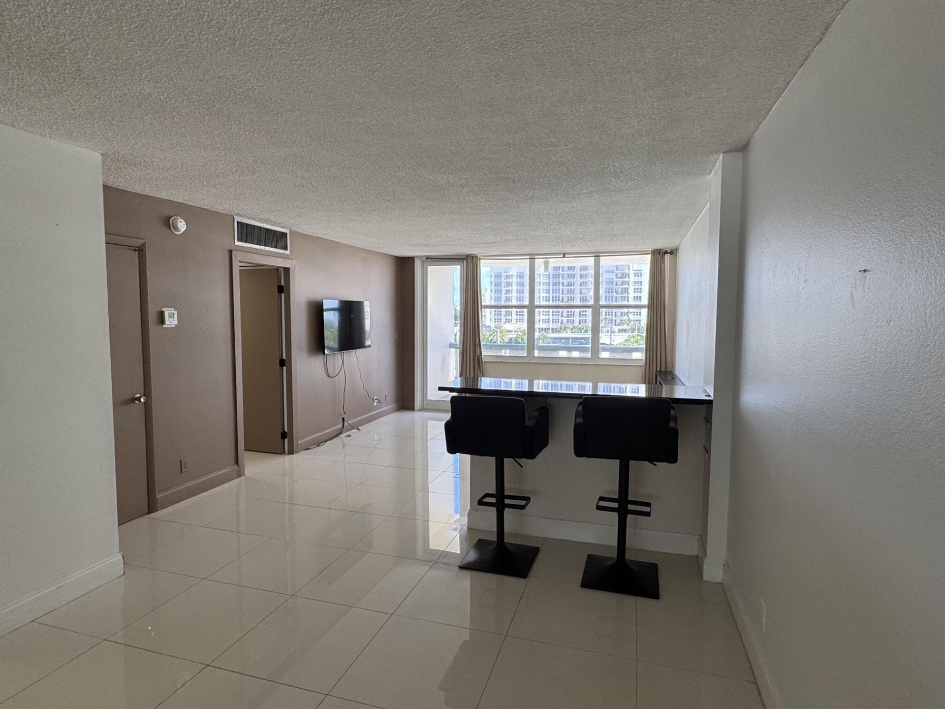 305 N Pompano Beach Boulevard, Unit 307, Pompano Beach, FL 33062 Photo