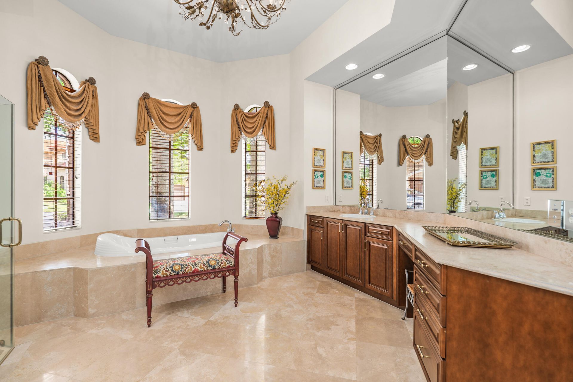 10538 Versailles Boulevard, Wellington, FL 33449 Photo