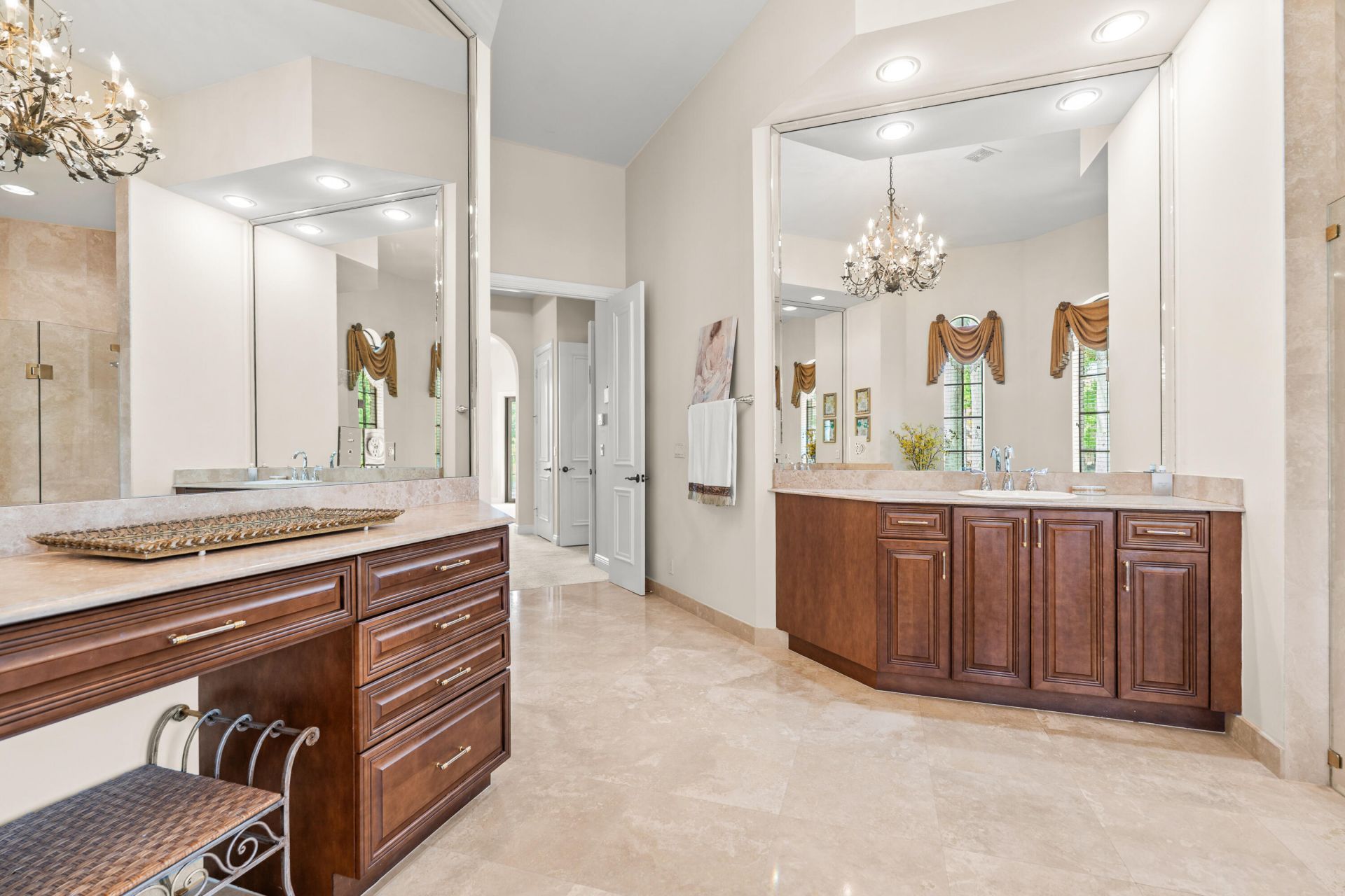 10538 Versailles Boulevard, Wellington, FL 33449 Photo