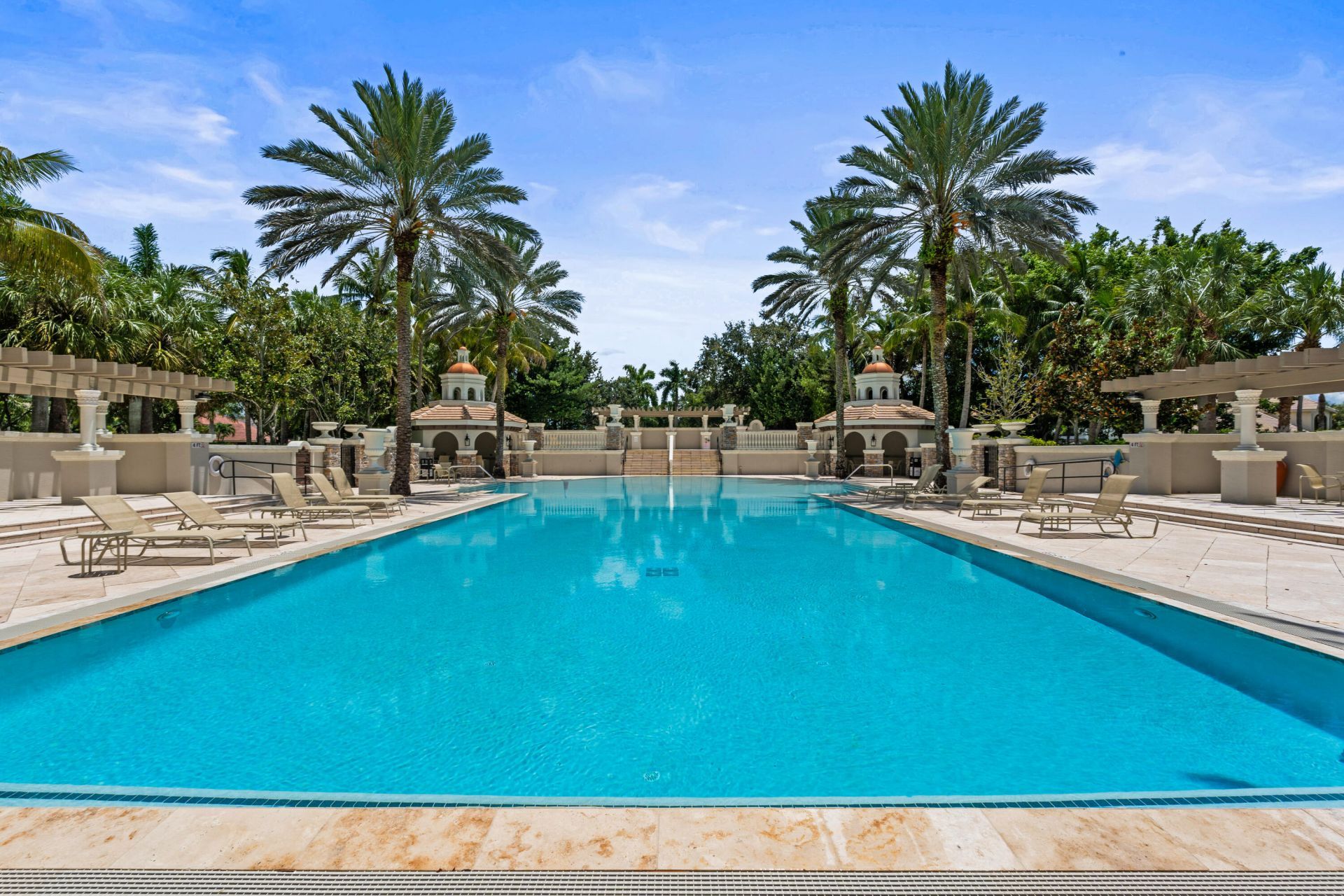 10538 Versailles Boulevard, Wellington, FL 33449 Photo