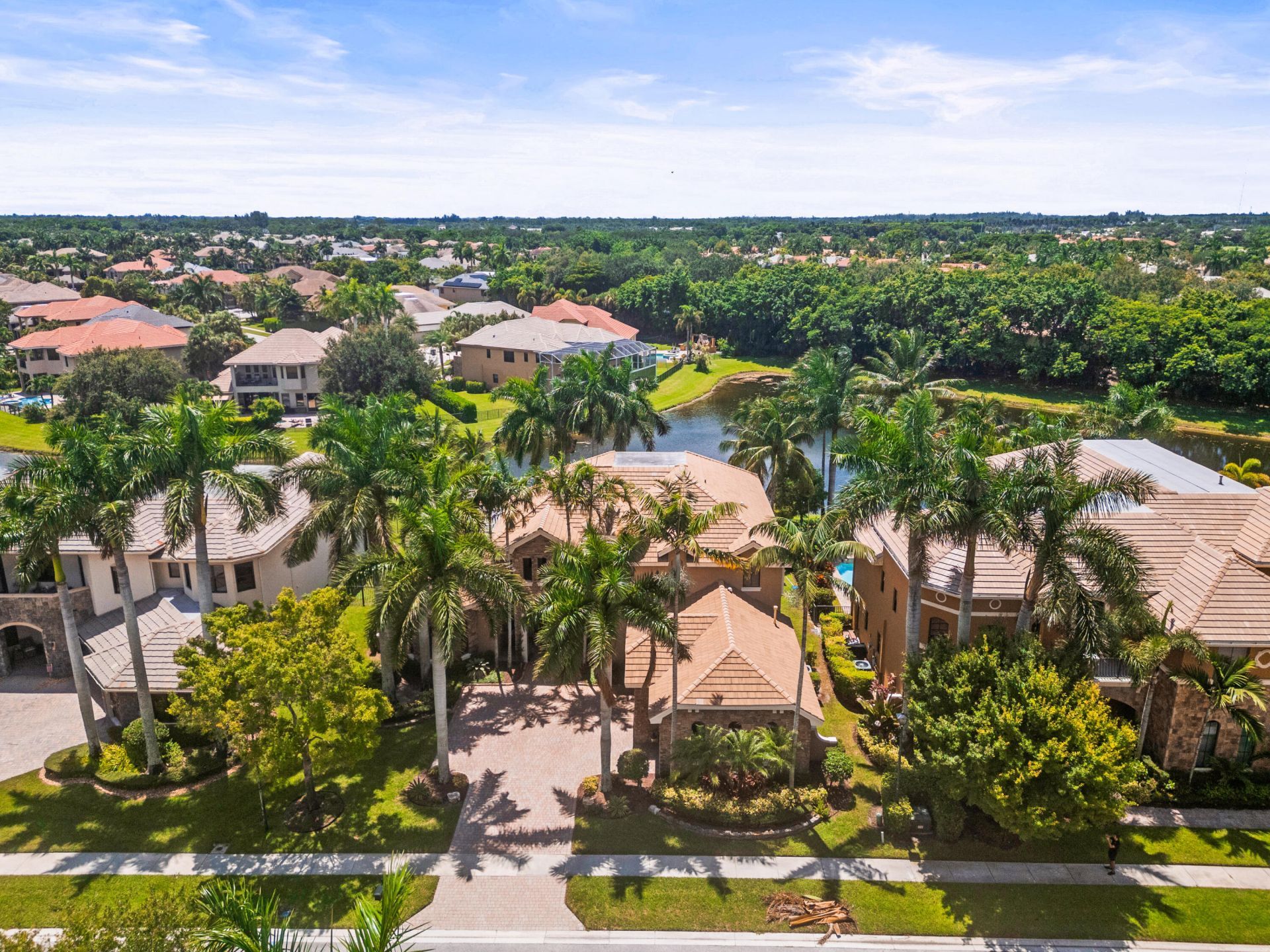 10538 Versailles Boulevard, Wellington, FL 33449 Photo