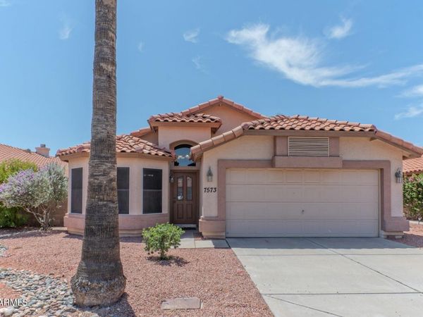 7573 W KERRY Lane, Glendale, AZ 85308