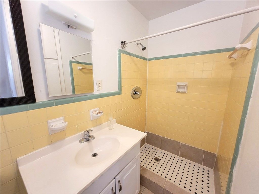 305 S Ocean Drive, Unit 3, Fort Pierce, FL 34949 Photo