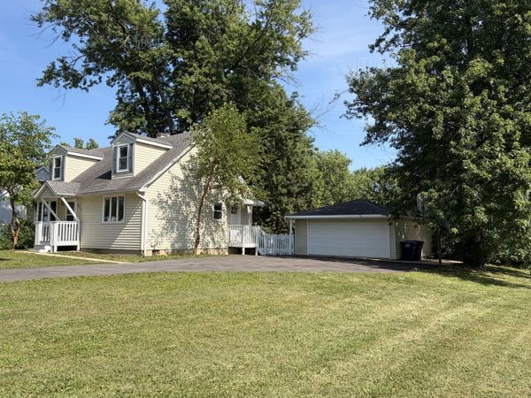 321 Janet Avenue , Darien, IL 60561
