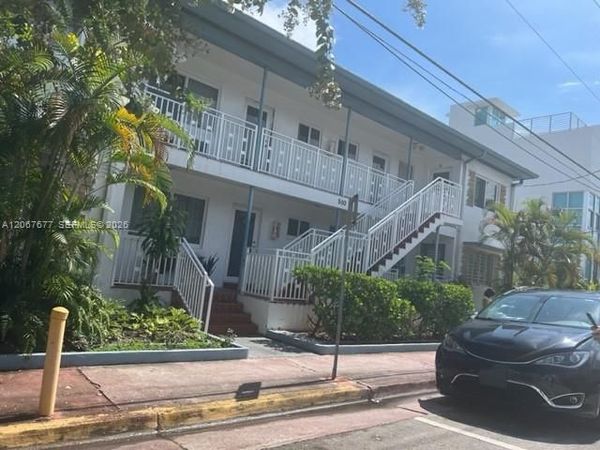 500 77th St, Unit 2, Miami Beach, FL 33141