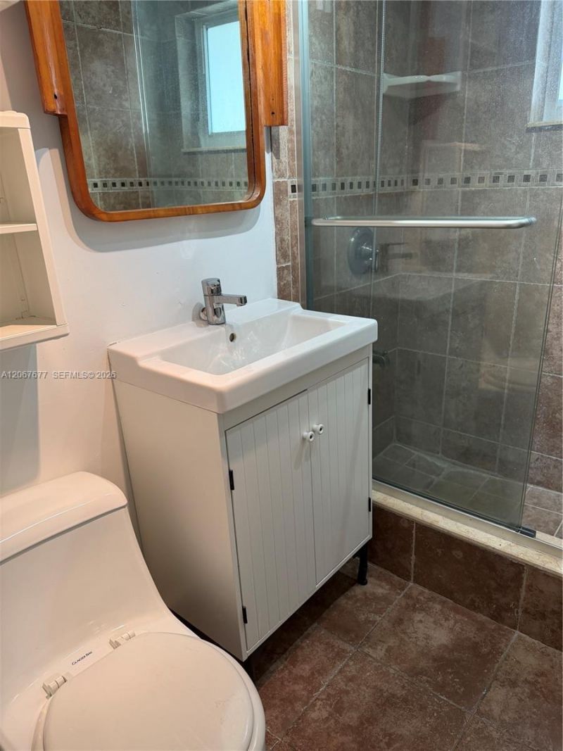 500 77th St, Unit 2, Miami Beach, FL 33141 Photo