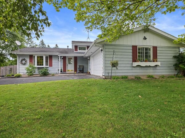 1129 Bluebird LANE, Union Grove, WI 53182