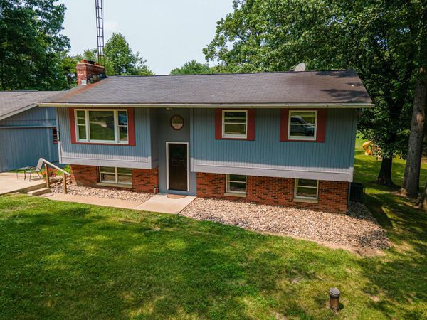 7932 Gause Road , Nashport, OH 43830