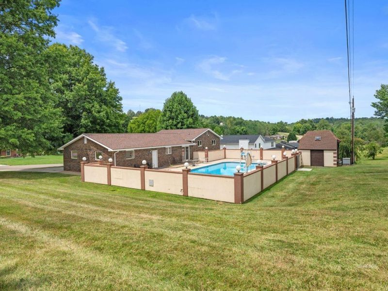 76 Debbie Drive , Gallipolis, OH 45631 Photo 5