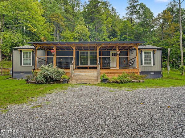 1939 Creek Hollow Way, Sevierville, TN 37876