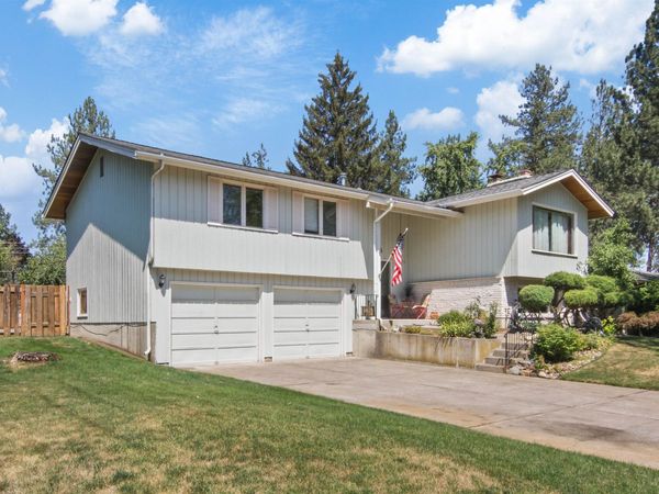 25 E Salmon Ave, Spokane, WA 99218